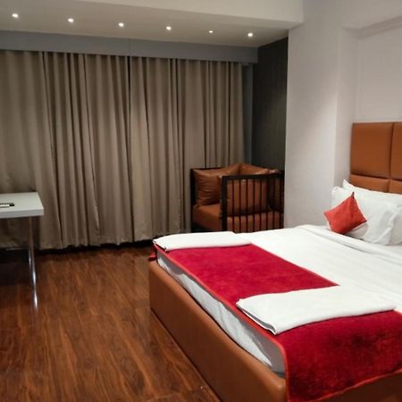 Hotel Balaji Central Ratlām Kültér fotó