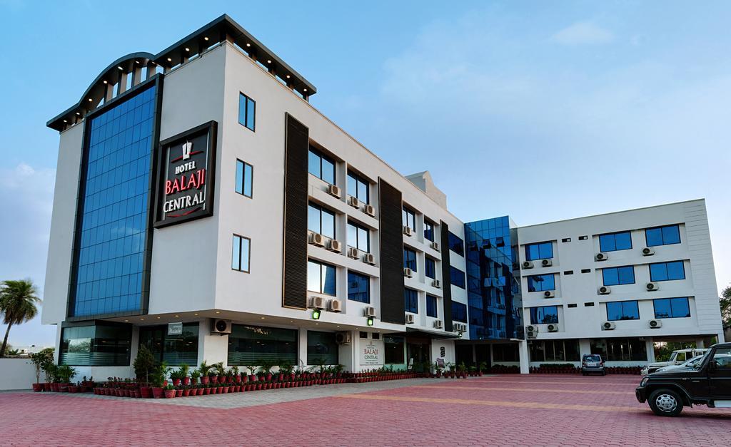 Hotel Balaji Central Ratlām Kültér fotó
