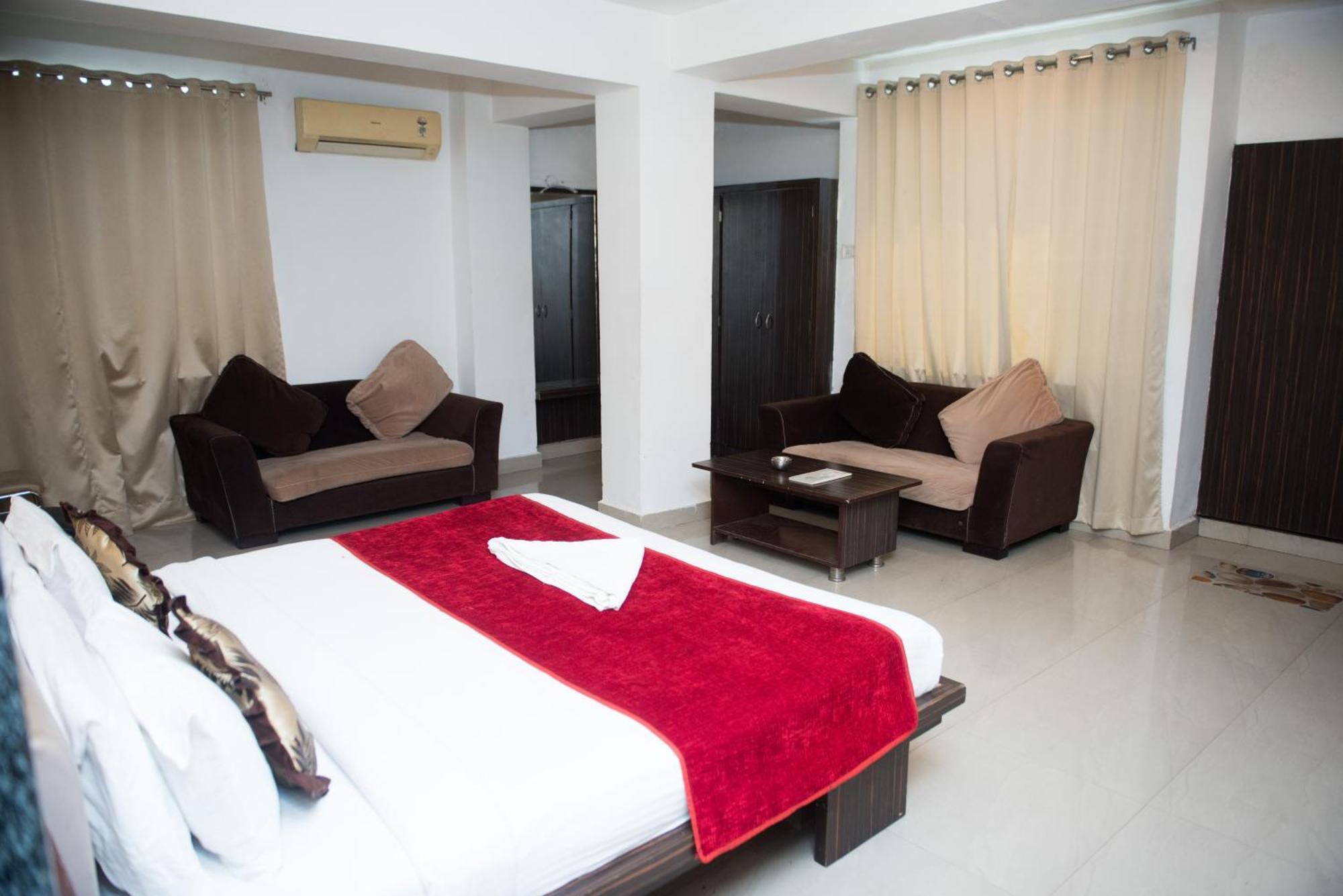 Hotel Balaji Central Ratlām Kültér fotó