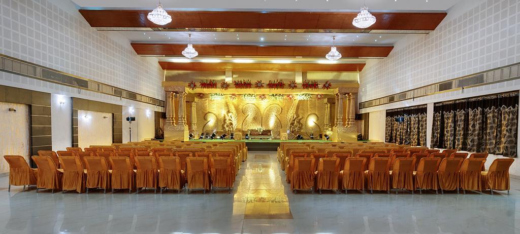 Hotel Balaji Central Ratlām Kültér fotó