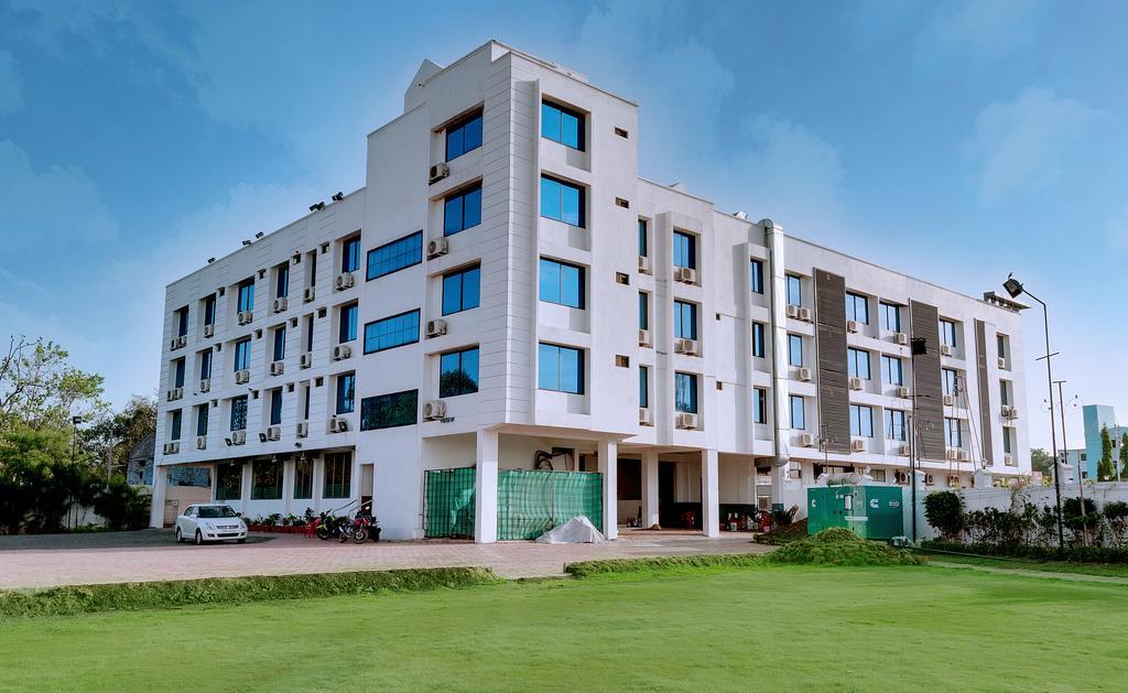 Hotel Balaji Central Ratlām Kültér fotó