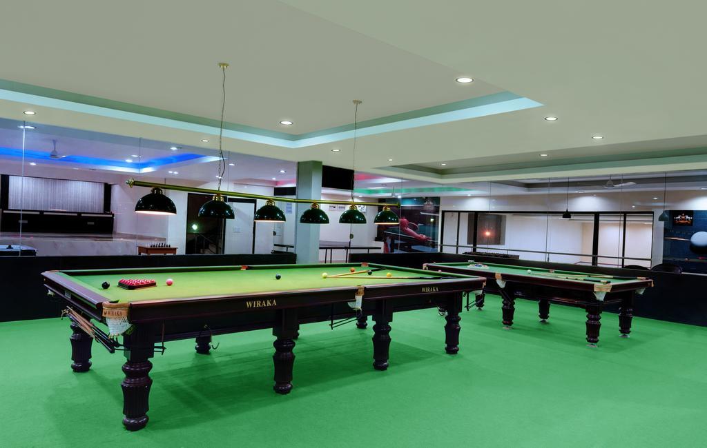 Hotel Balaji Central Ratlām Kültér fotó