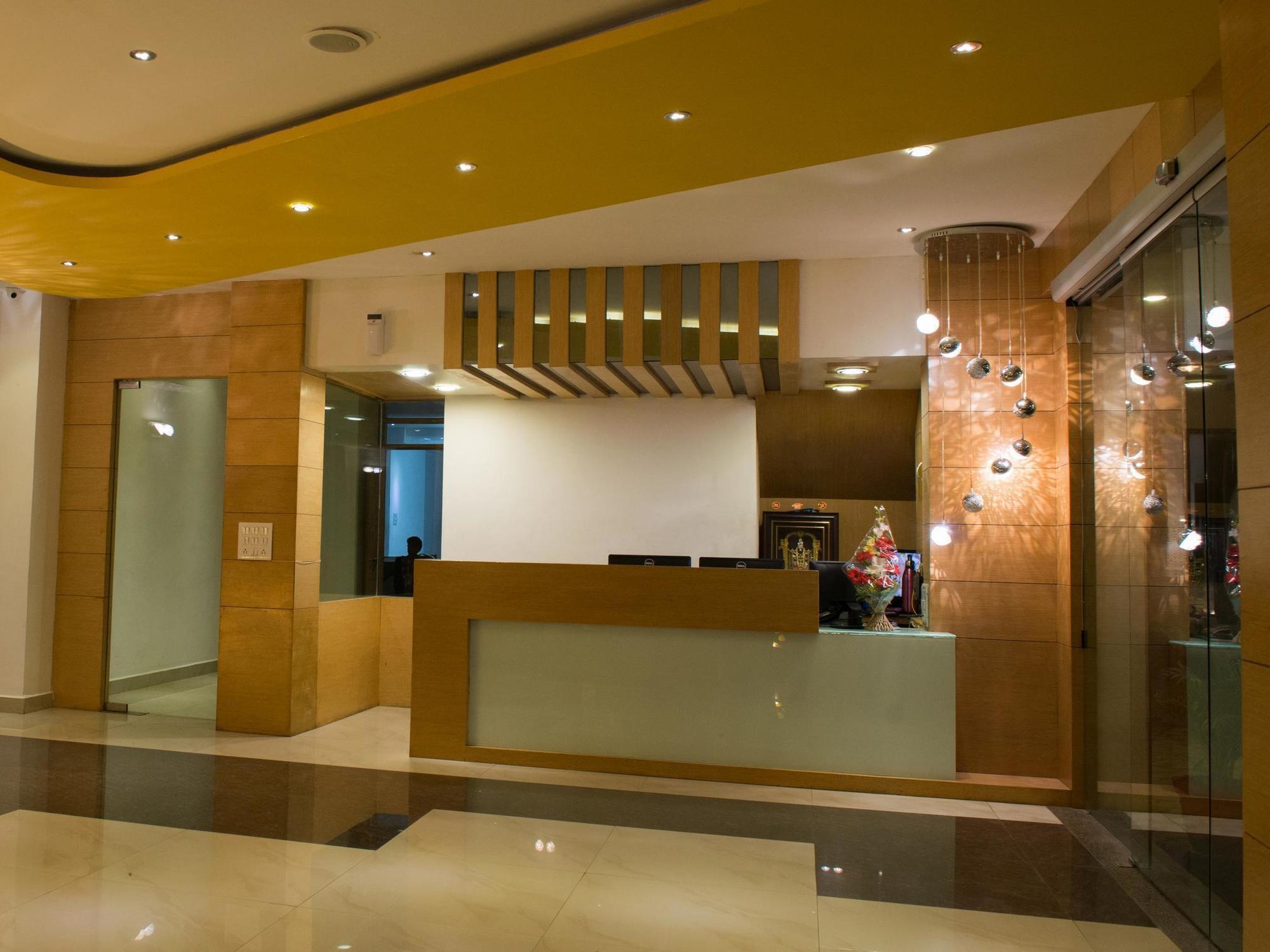 Hotel Balaji Central Ratlām Kültér fotó